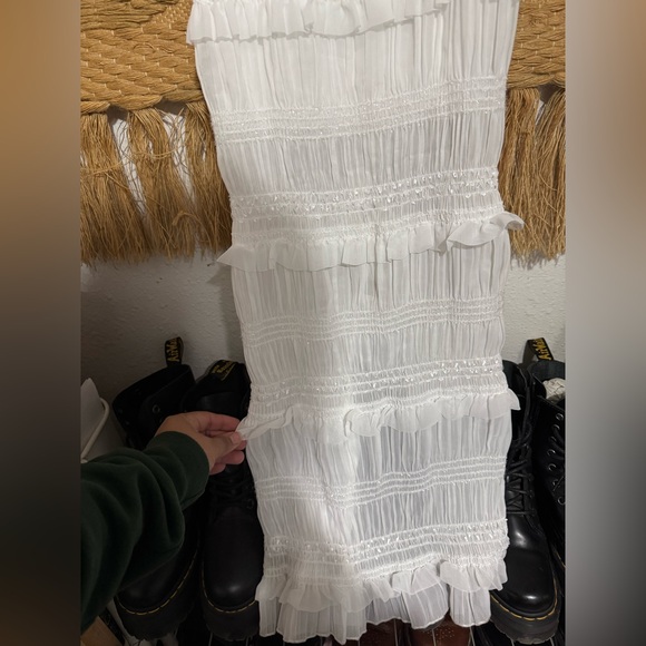 Commense White Ruffled Dress - Picture 2 of 10